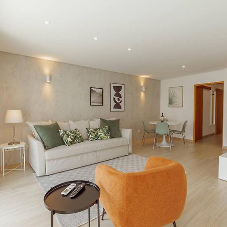 Stylish Apartment With Terrace By Hosty ポルト エクステリア 写真