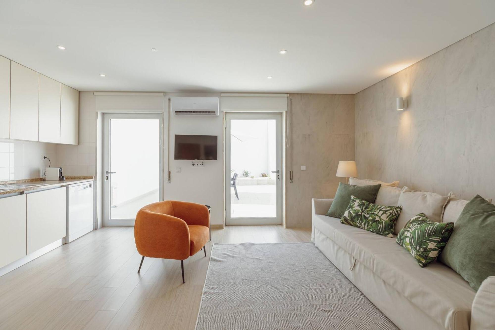 Stylish Apartment With Terrace By Hosty ポルト エクステリア 写真