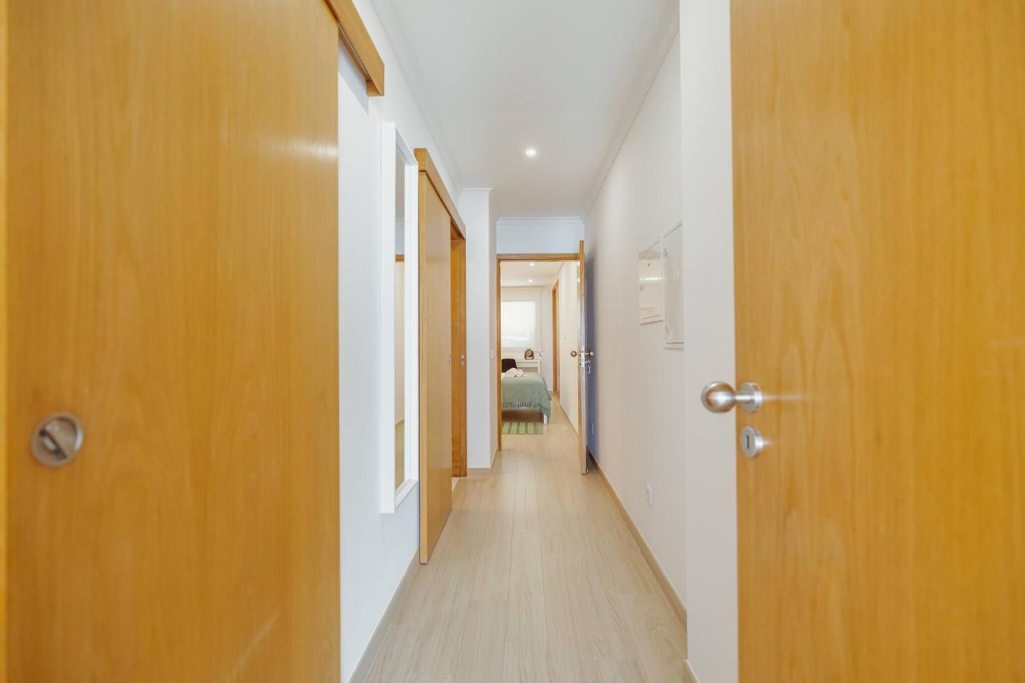 Stylish Apartment With Terrace By Hosty ポルト エクステリア 写真